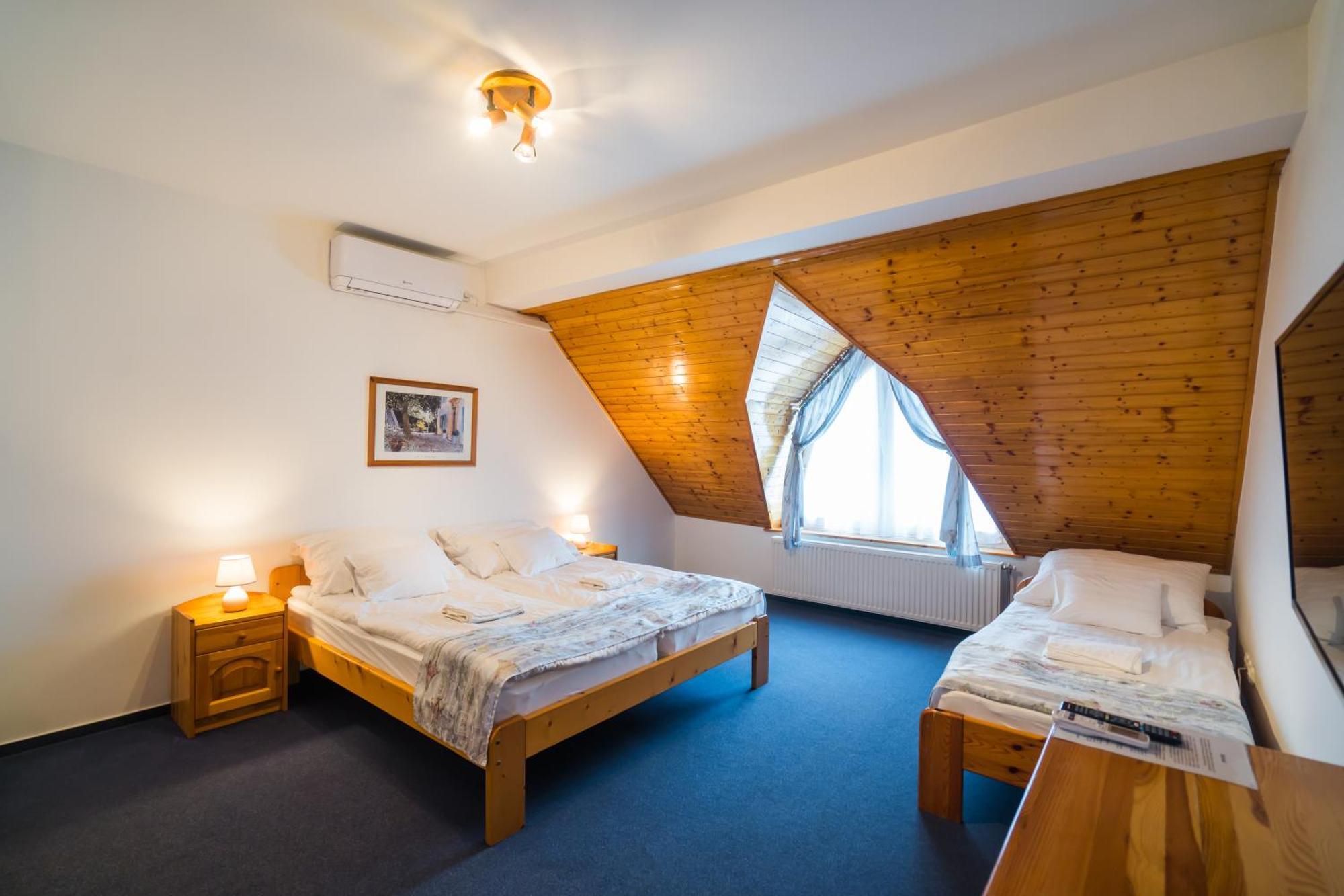 Gyorfi Apartmanhaz Zamardi Exterior photo